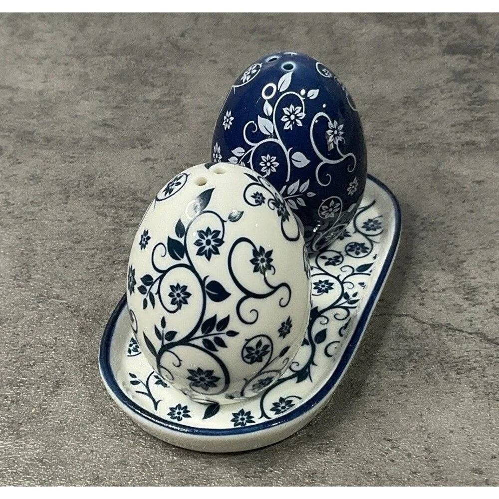 Hotel Du Cobb By Dennis Basso Salt And Pepper Set With Dish